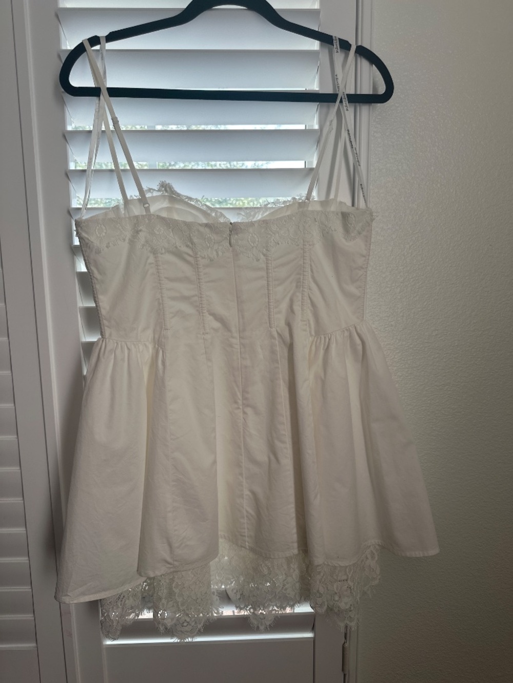 Love and lemons lace mini dress - Picture 2 of 6